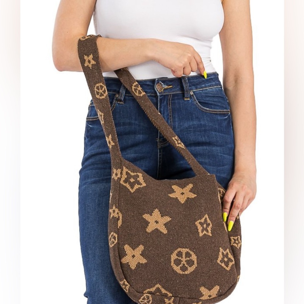 TOUR THE TOWN INSPIRED
KNIT Cdiva BAG-BROWN brand new with tag